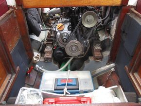 Engine, companion steps removed