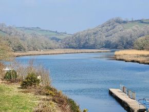 Barge Houseboat 83ft House Boat in Idyllic Cornish River.  - Exterior