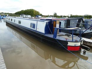 Transcendence 69ft 2004 Cruiser Stern by Black Prince
