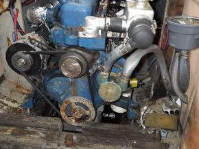 Endurance 35 Sailing Yacht - Engine