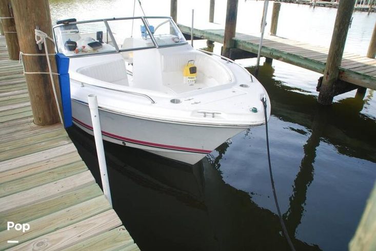 2008 Sea Hunt escape 220 le