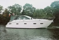 2010 Sealine SC35
