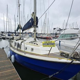 Westerly Pentland bilge keel ketch, re-engined &pound;9950