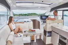 2024 Sealine C390