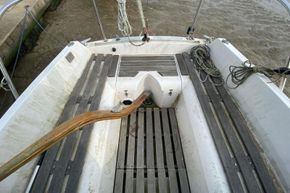 Westerly-Centaur-steering