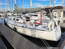 1988 J Boats 35