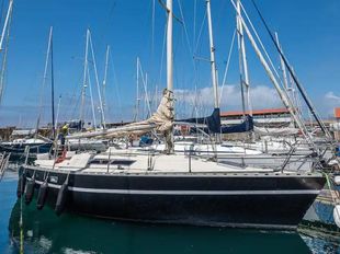 1981 Beneteau First 35