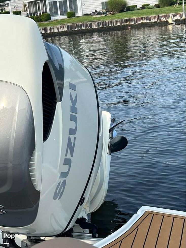 2021 Crownline e280 xs