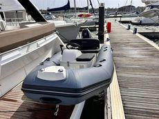 2019 Brig F330