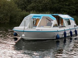 Alpha 29 Broads cruiser, river cruiser, Boat
