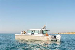 2016 Axopar 37 XC Cross Cabin