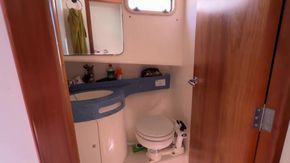 2006 Rodman 1250 61
