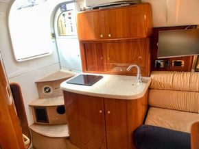 Cranchi Endurance 33  - Galley