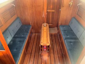 Westerly 33 Aft cabin - Interior