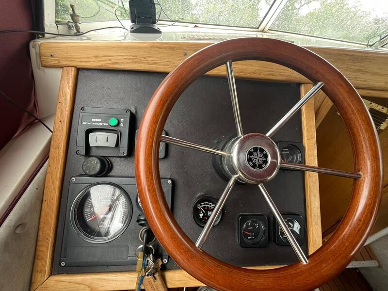 32’ Centre Cockpit Viking Jubilee model