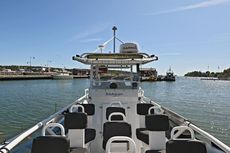 Vector 11 with OXE outboard diesel engines