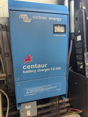 Chargeur de batteries