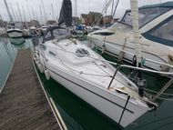 2009 Parker Lift-Keel Yachts 235