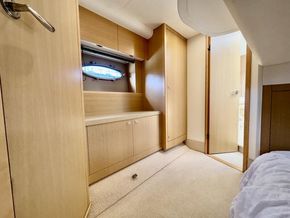 2011 Princess V42 46