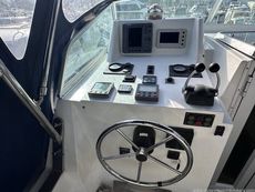 2001 Aquastar 38