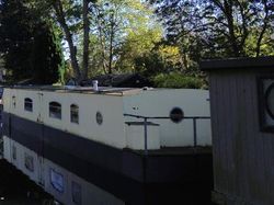 45ft Houseboat on Residential Mooring