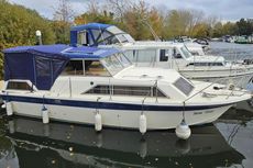 1983 Fairline Mirage 29 Aft Cabin