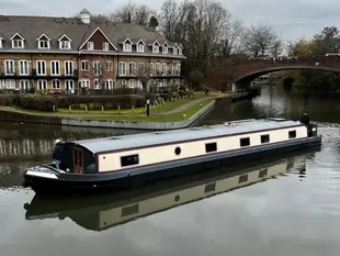 2014 Collingwood Abode 70’ x 12’ Two Cabin Widebeam