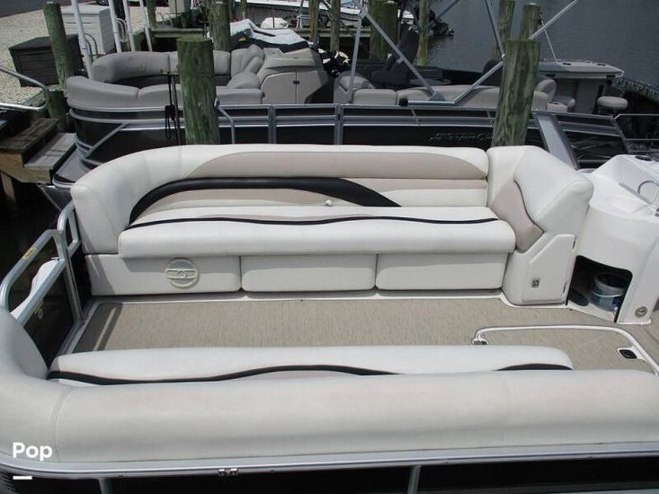 2014 Hurricane 236 fundeck