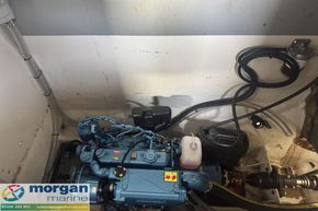 40ft sailing sloop yacht project boat - engine