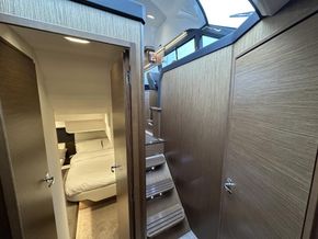 2023 Bavaria R40 Fly 27