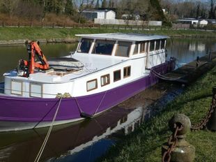 2010 Residential Barge