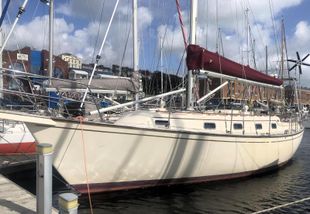 1990 Island Packet 35