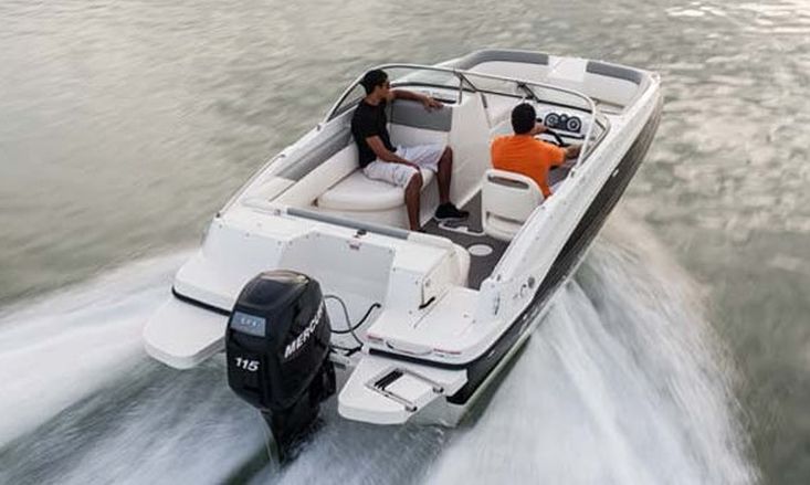 Bayliner 190 Deck Boat