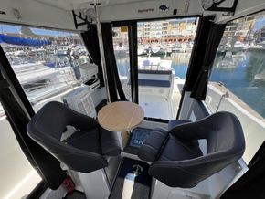 Beneteau Barracuda 8  - Interior