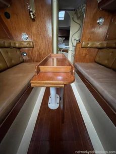 1976 Nicholson 31