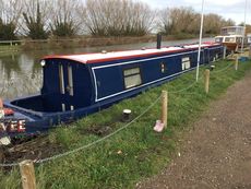 Super Reverse Layout Narrowboat
