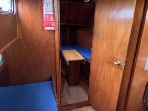 Galley into bow accommodation 