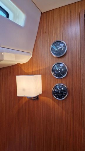 2021 Bavaria Vision 42 16