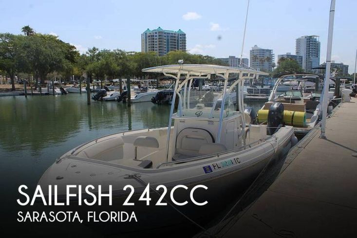 2022 Sailfish 242 cc