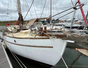 10m Maurice Griffiths Bermudan Cutter, Whisstocks built, 1976