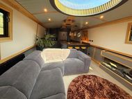 New Concept Boats Cruiser Stern Wide Beam