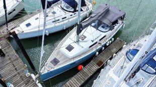 Hanse 385