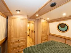 55x10 CUSTOM BUILD - BESPOKE BOAT CO