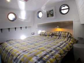 Dutch Barge 17m with London mooring  - Cabin 