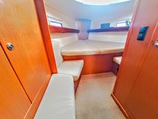 2010 Bavaria Cruiser 40