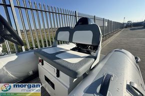 Highfield Classic 380 GT console - seating