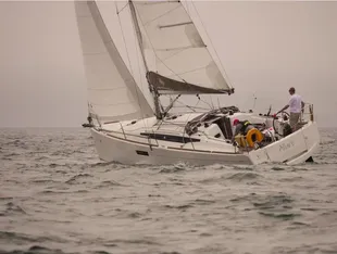 2015 Jeanneau Sun Odyssey 349