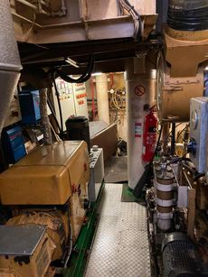 WELL MAINTAINED SINGLE SCREW TUG FOR SALE