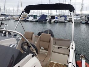 Quicksilver 555 Open Motor Boat - Bimini