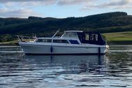 Princess 32 Motor Boat
